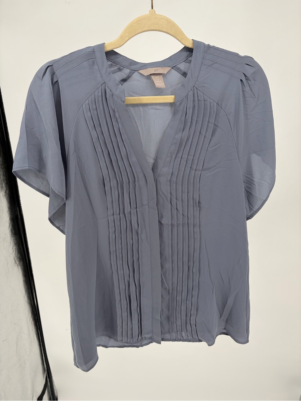 H&M Slate Blue Pintuck Flutter Sleeve Blouse